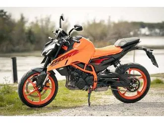 ktm 390 duke arancione