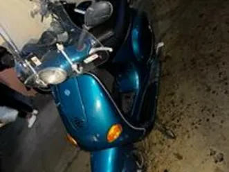 vespa 50 et2