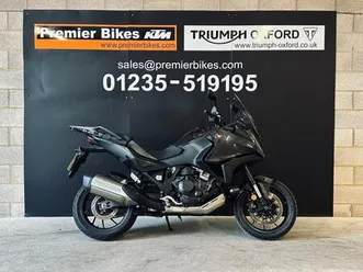 stunning one owner 2023/23 honda nt1100 motorcycle