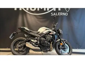 vendo triumph street triple 765 r (2023 - 25) usata a salerno (codice 9852193) - moto.it