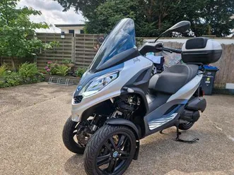 piaggio mp3 300 hpe ez.02.21