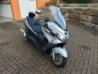 suzuki burgman 400
