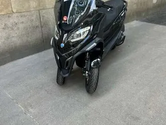 piaggio mp3 400