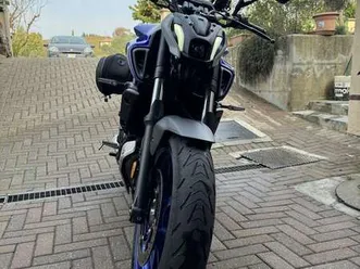 yamaha mt-07 blu/azzurro