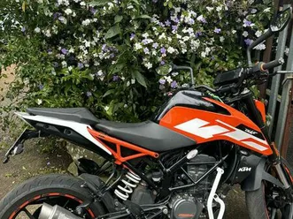 a vendre moto 125 ktm juke année 2020