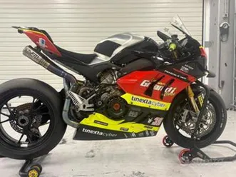 ducati panigale v4 r