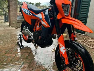 ktm 690 smc r arancione