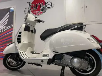 vespa gts 300 abs bianco