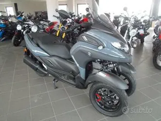 yamaha tricity 300 .