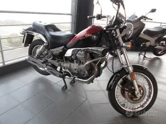 moto guzzi nevada 750 .