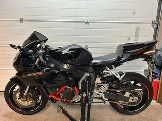 honda cbr 1000 rr fireblade sc57
