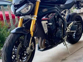 triumph speed triple 1200 rs nero