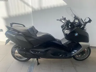 vend mp3 piaggio lt 500ie