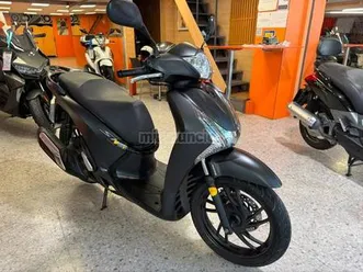 honda - scoopy sh125i abs top box