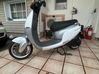 ② scooter electrique e-cooter (lithium-ion) superbe/ 2019