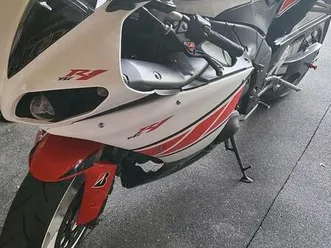 yamaha r1 model rn22