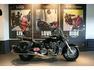 triumph thunderbird 1700 lt
