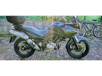 suzuki v-strom 650 nero