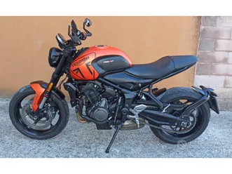 triumph trident 660 2023 - 10472km