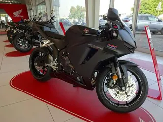 honda cbr600 rr | bestellfahrzeug in schwarz & rot