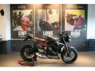 triumph street triple 765 moto2 edition