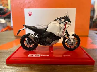 ducati desertx bianco