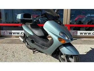 vendo yamaha majesty 125 (2000 - 06) usata a suzzara (codice 9859398) - moto.it