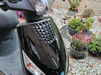 piaggio zip 4t roller 50km/h