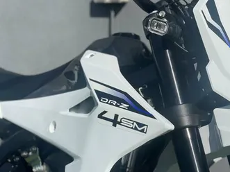 moto neuve: suzuki dr-z 400 sm