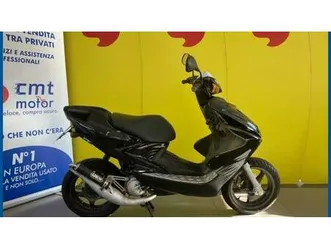 vendo yamaha aerox 50 4 (2014 - 17) usata a vigevano (codice 9860175) - moto.it
