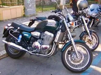 triumph thunderbird 900
