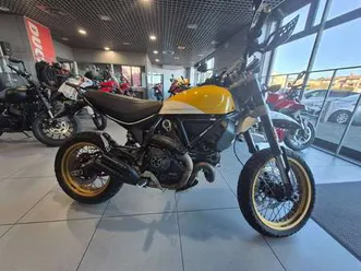 ducati scrambler desert sled giallo