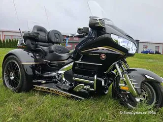 honda gl 1800 gold wing trike