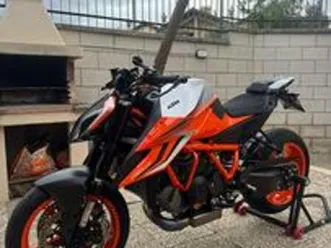 ktm super duke 1290 r