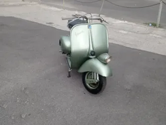 vespa a bacchetta