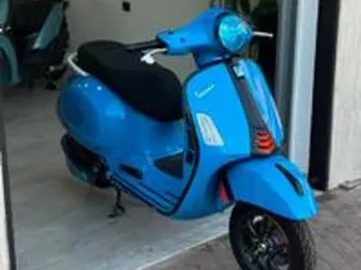 piaggio vespa 300 gts hpe supersport