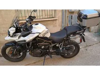 triumph tiger 1200 xcx bianco