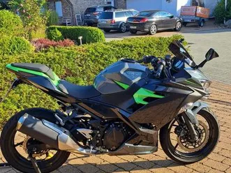 kawasaki ninja 400 mit extras