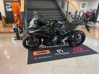 suzuki gsx-8r *nur 1555 km*