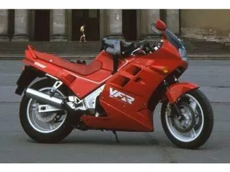 honda vfr 750f / rc24 („winterprojekt“)