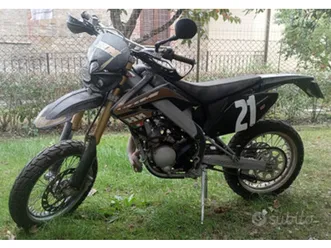 supermotard 50 hm derapage