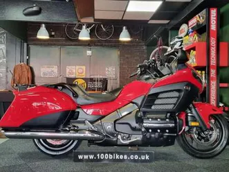 2015 honda gl1800 b-d bagger f6b goldwing 13,500 miles