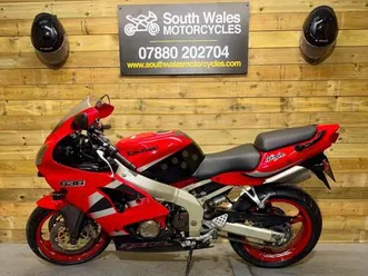 kawasaki zx-r 636 ninja / 2002 model / covered 31.9k