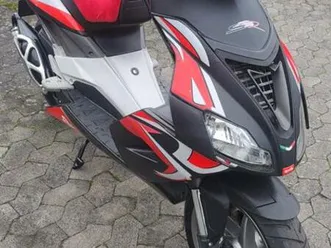 aprilia sr 50 r lc black diablo 45 & 25 km/h mofa roller