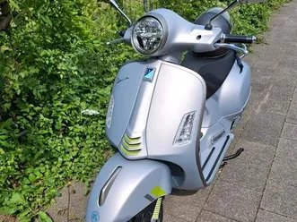 motorroller vespa gts 125 super sport