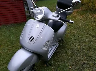 vespa 125 gts grantourismo