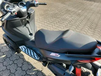 piaggio mp 3 300 sport in neuwertigen zustand 300km