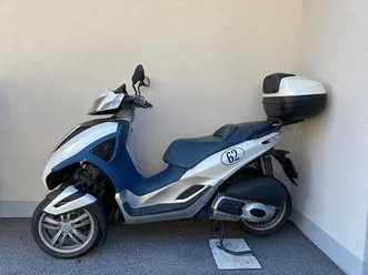 piaggio mp3 yourban 300ie canton tessin -