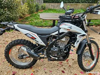 moto bêta alp 4 .2025 / preparee en suspension / lire l'annonce