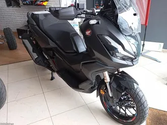 honda adv 350 de 2025 apenas 2.700kms
